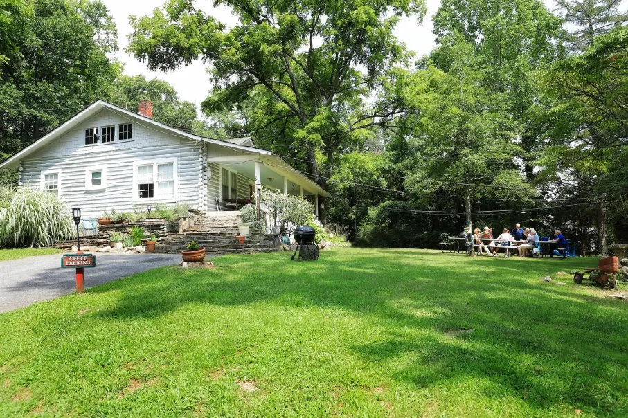 cottage-16-porch-steps-optimized-1.webp